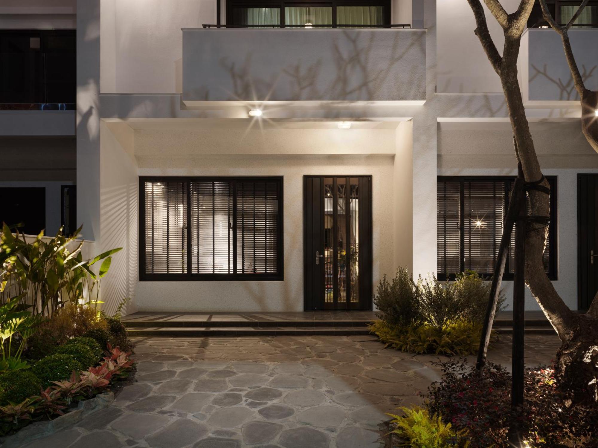廷海特潮流民宿 L 近鐵花村 L 自助入住 Taitung Exterior photo